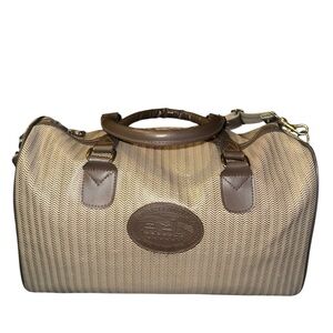 HEARTLAND USA Medium Travel Duffle Bag - NWOT